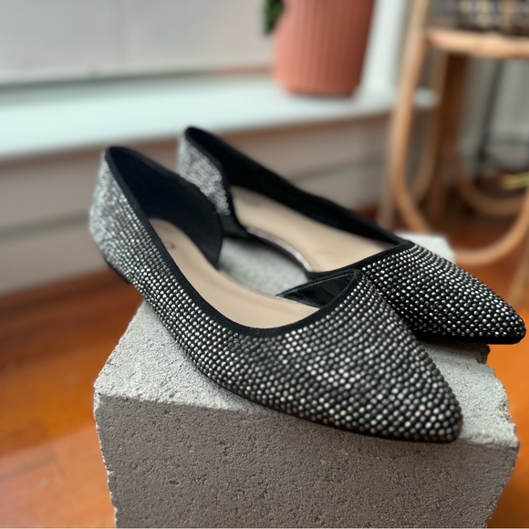 Mix No.6 “Fabiana” style black microsuede rhinestone flats, size 6 - Picture 2 of 9
